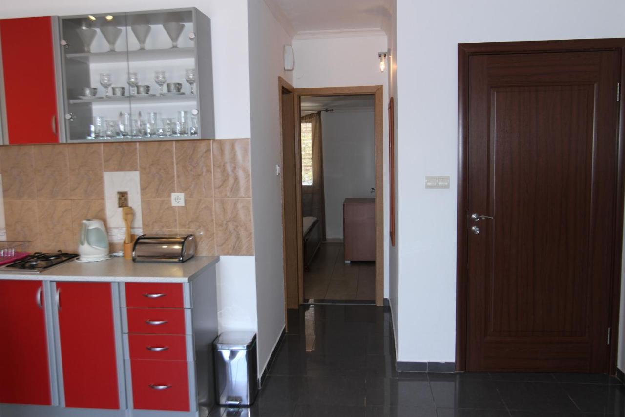 Apartments Muhar Sveti Stefan Ngoại thất bức ảnh