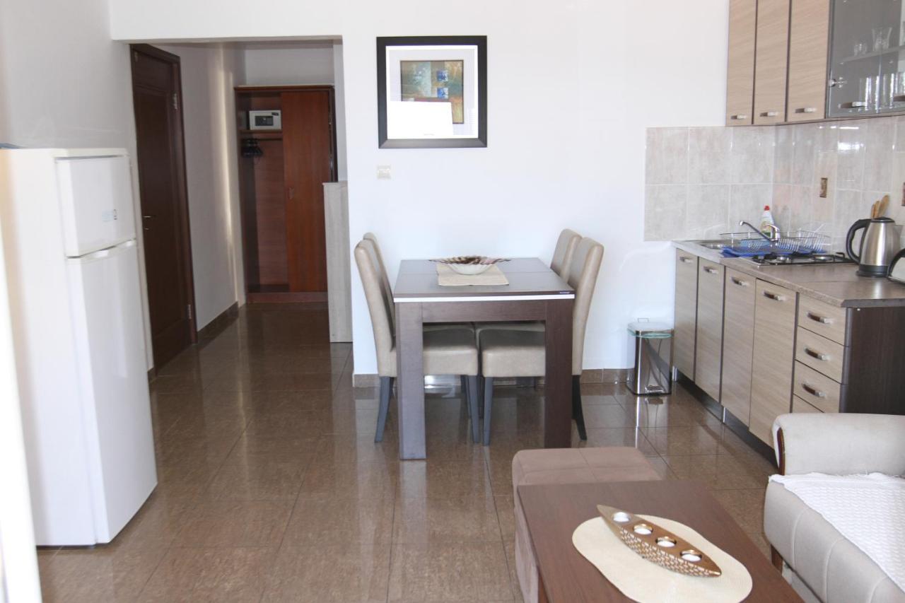 Apartments Muhar Sveti Stefan Ngoại thất bức ảnh
