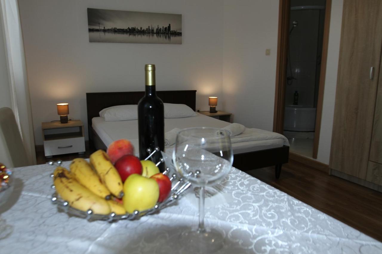 Apartments Muhar Sveti Stefan Ngoại thất bức ảnh