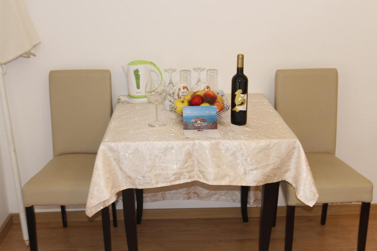 Apartments Muhar Sveti Stefan Ngoại thất bức ảnh