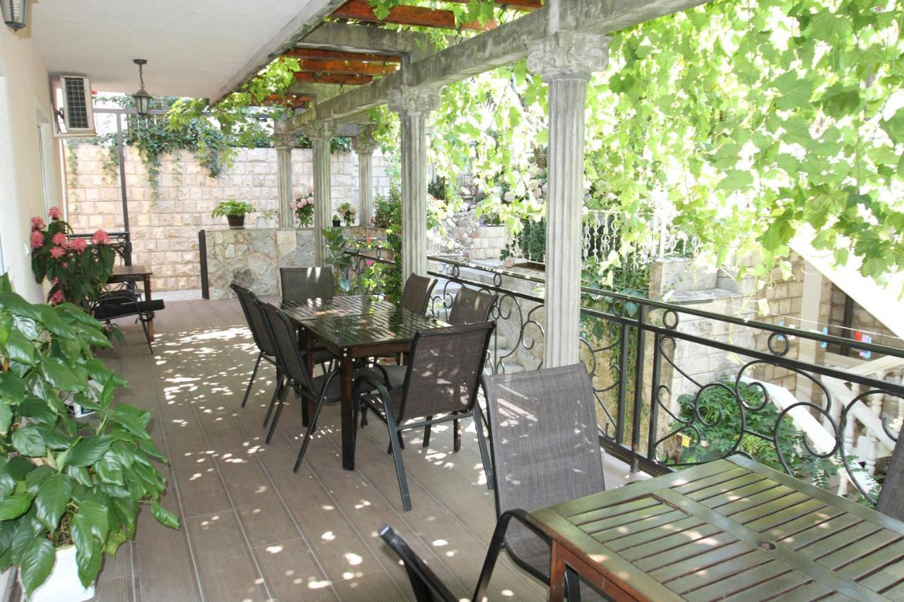 Apartments Muhar Sveti Stefan Ngoại thất bức ảnh
