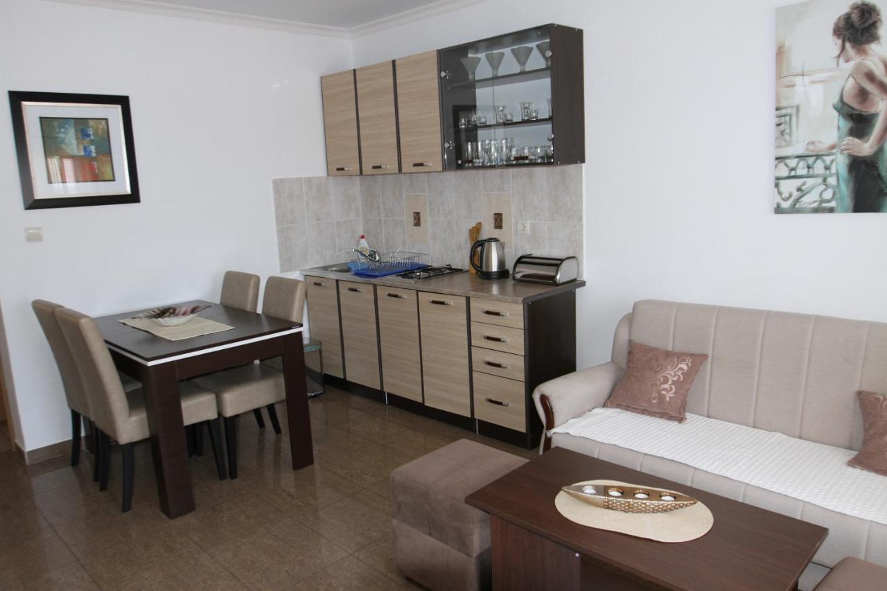 Apartments Muhar Sveti Stefan Ngoại thất bức ảnh