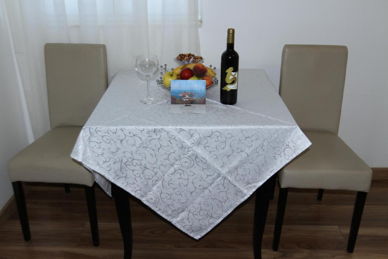 Apartments Muhar Sveti Stefan Ngoại thất bức ảnh