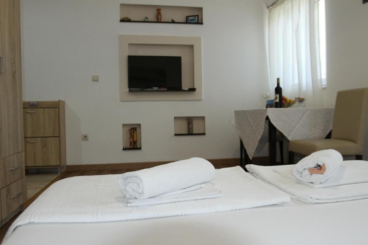 Apartments Muhar Sveti Stefan Ngoại thất bức ảnh