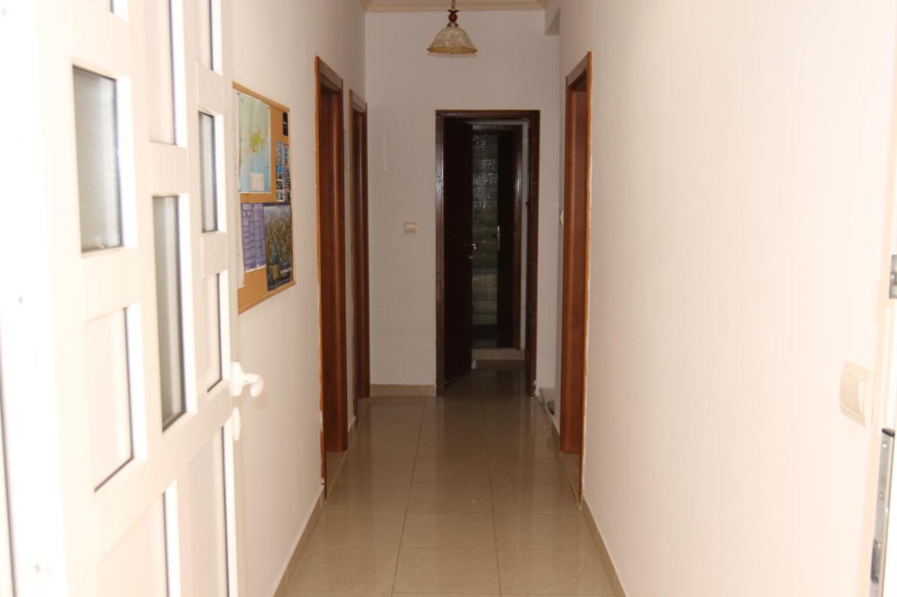 Apartments Muhar Sveti Stefan Ngoại thất bức ảnh