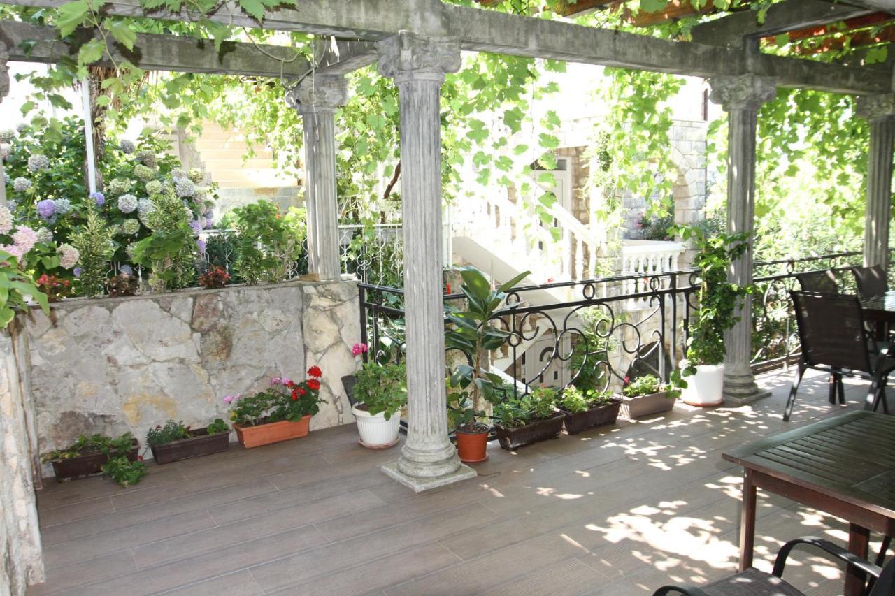 Apartments Muhar Sveti Stefan Ngoại thất bức ảnh